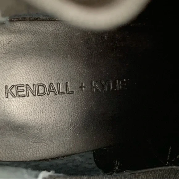 Kendall & Kylie Sleek Black Ankle Booties - Picture 9 of 9